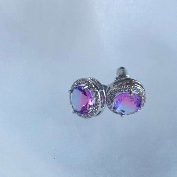 Studs - Picture 2 of 2